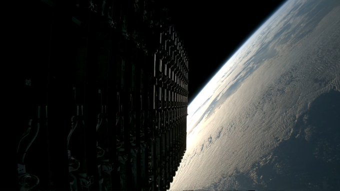 Starlink: Assessing the Growth, Ethics & Investment Potential of Satellite Broadband